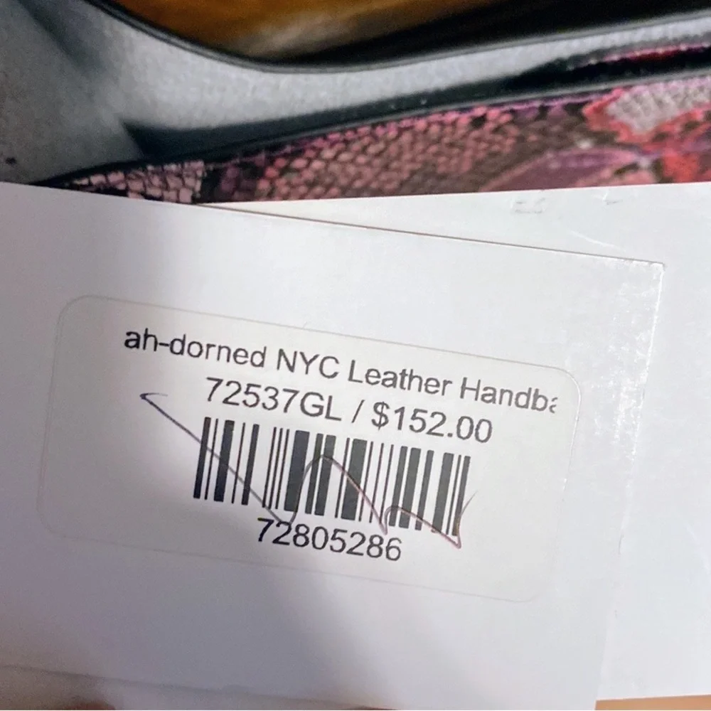 ah-dorned NYC Women’s Stamped Python Handbag - NWT!! - Picture 5 of 5